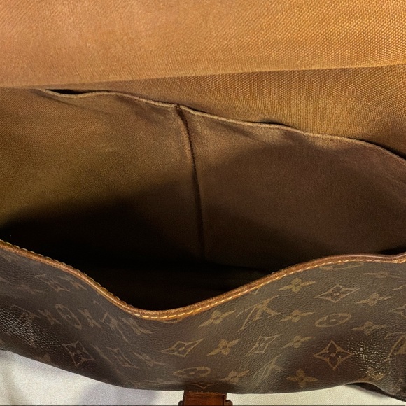 LOUIS VUITTON SAUMUR 35 MONOGRAM CROSSBODY - Picture 11 of 16